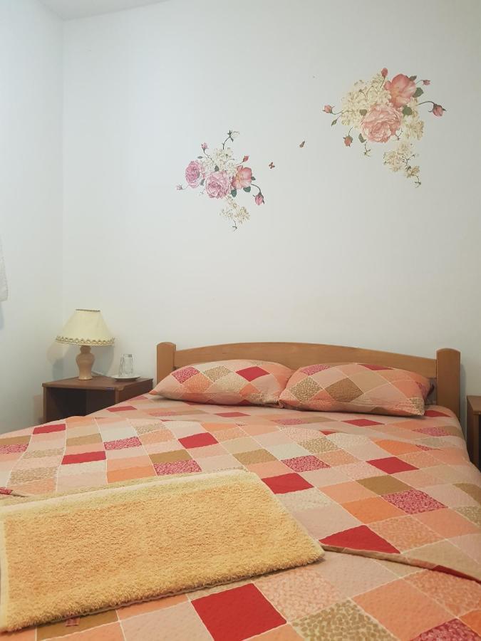 Pansion Lug Hotel Belgrade Luaran gambar