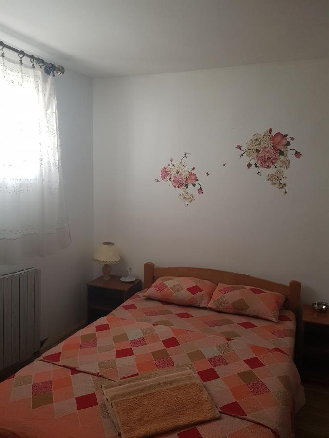 Pansion Lug Hotel Belgrade Luaran gambar