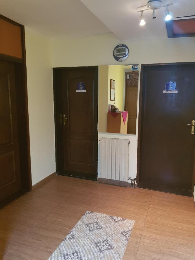 Pansion Lug Hotel Belgrade Luaran gambar