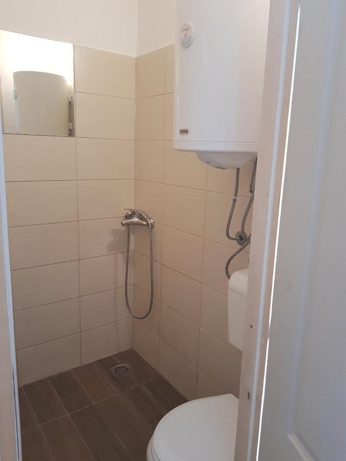 Pansion Lug Hotel Belgrade Luaran gambar