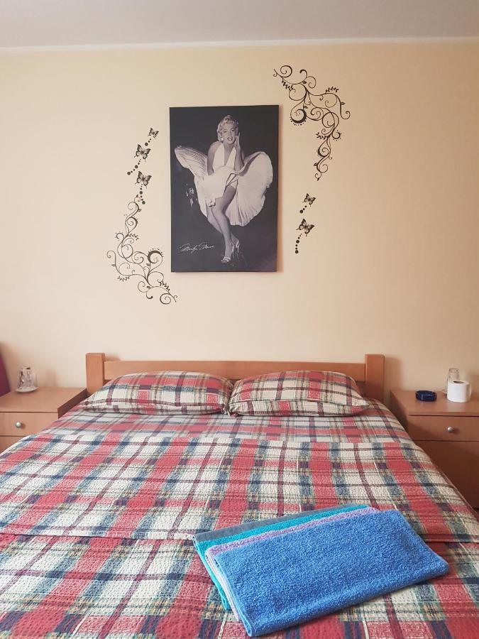 Pansion Lug Hotel Belgrade Luaran gambar