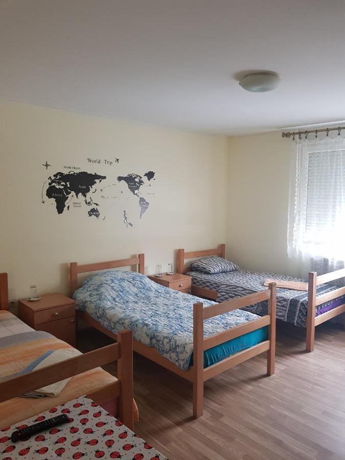 Pansion Lug Hotel Belgrade Luaran gambar