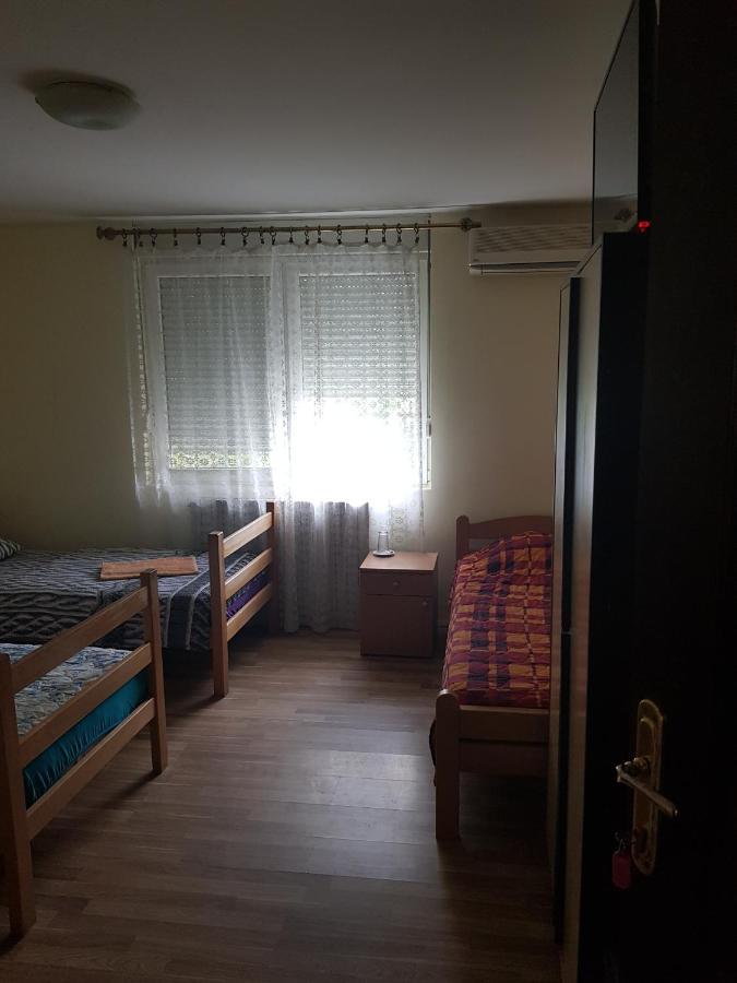 Pansion Lug Hotel Belgrade Luaran gambar